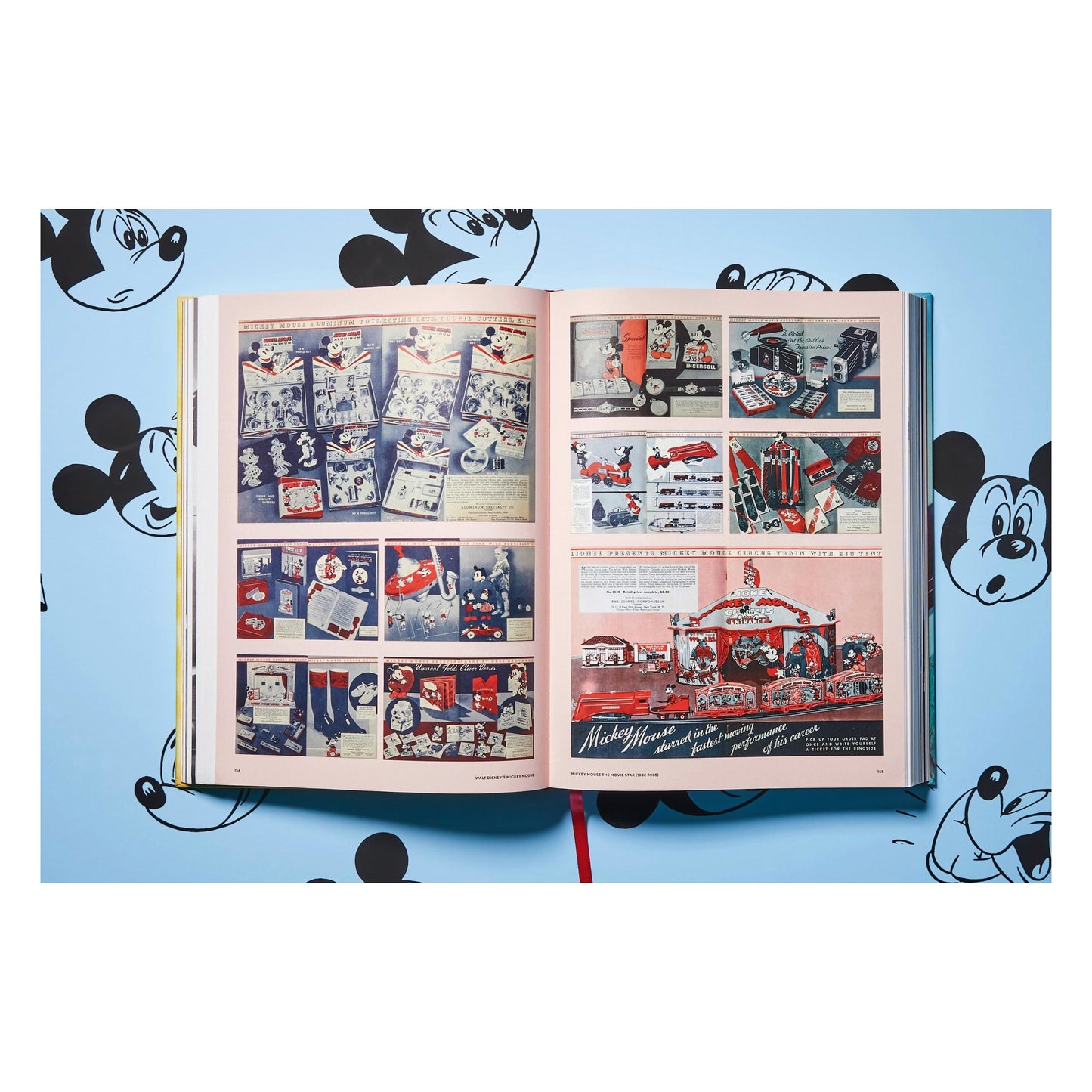 Walt Disney's Mickey Mouse. Toute l'histoire (French)