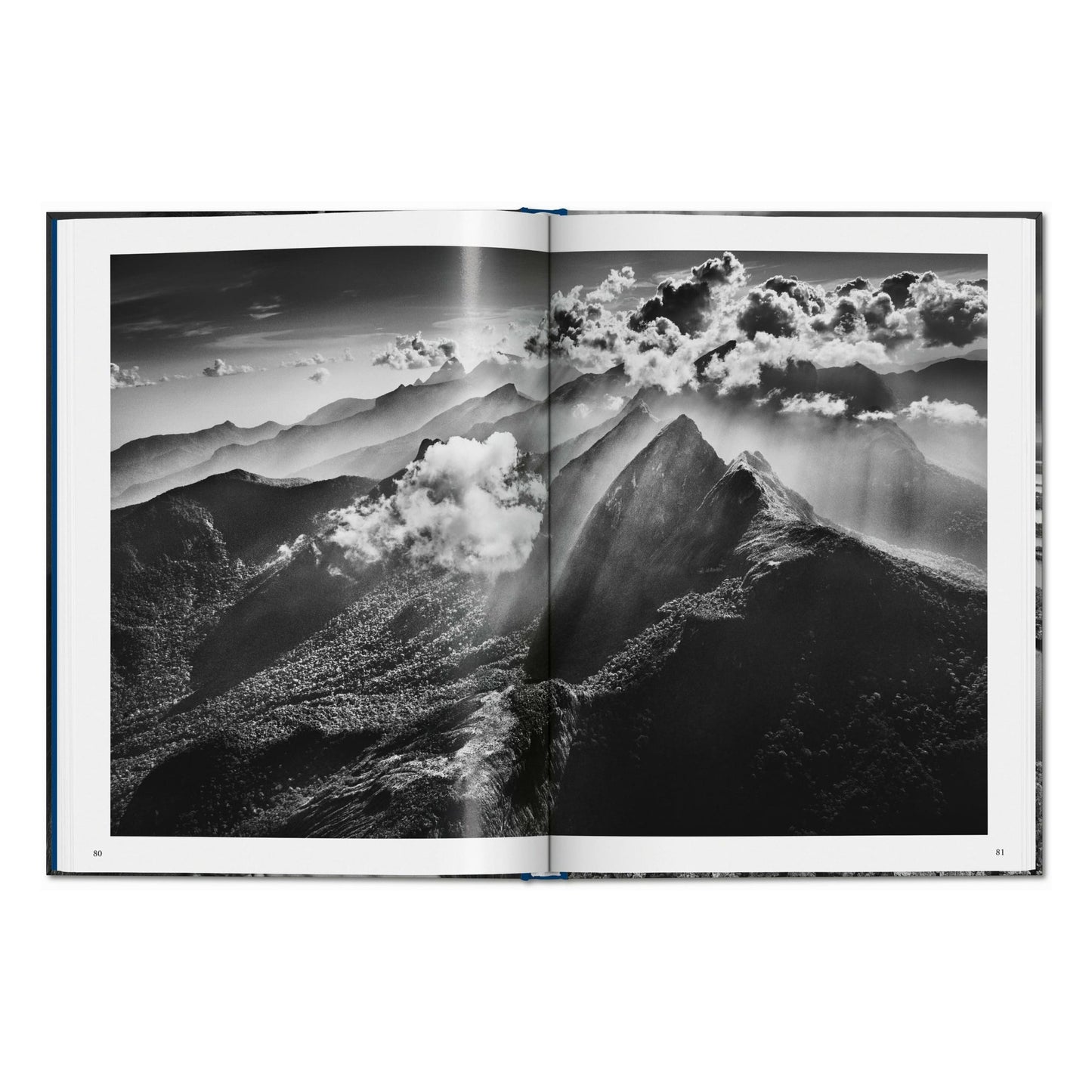 Sebastião Salgado. Amazônia (French)
