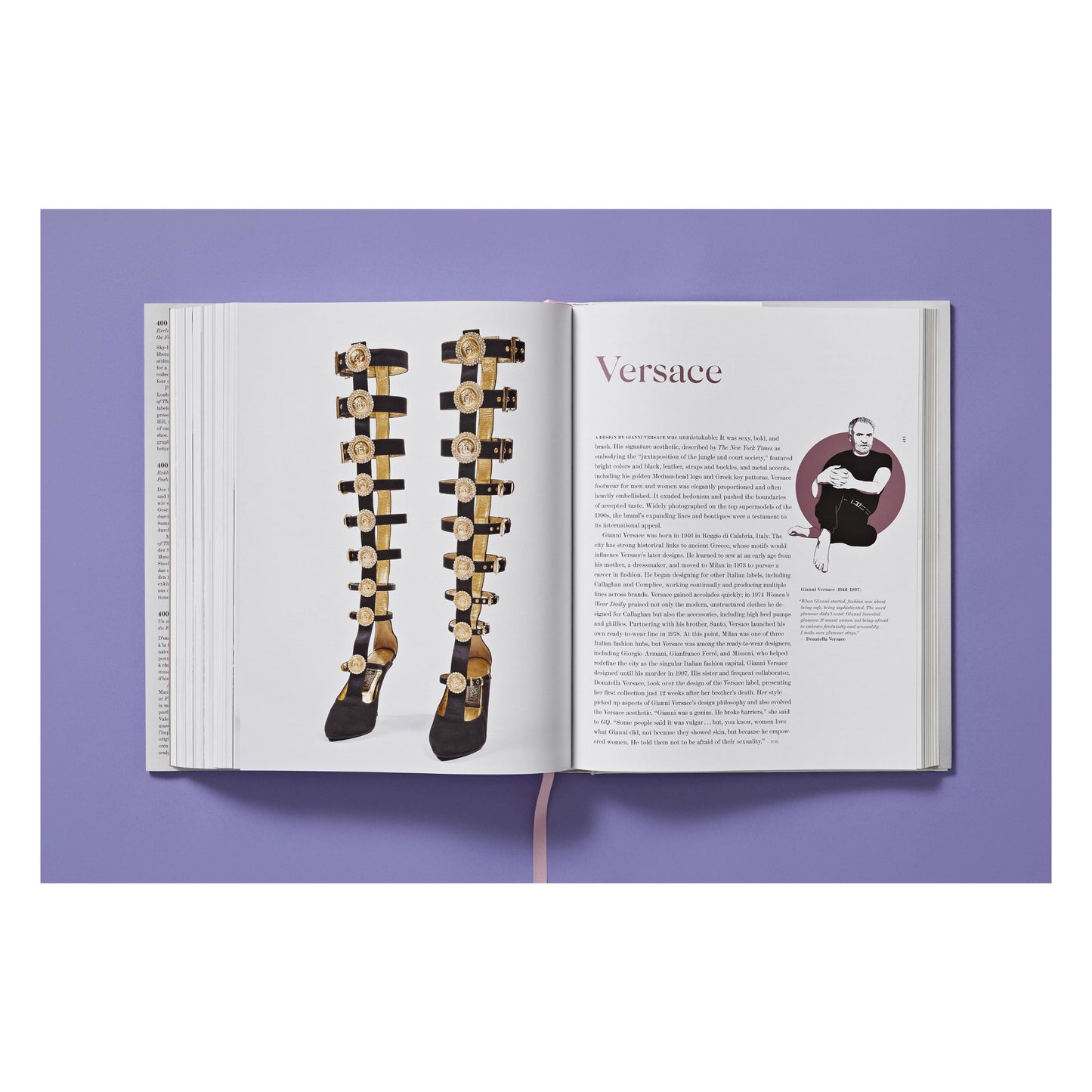 Shoes A–Z. The Collection of The Museum at FIT (German, French, English) (FFE)
