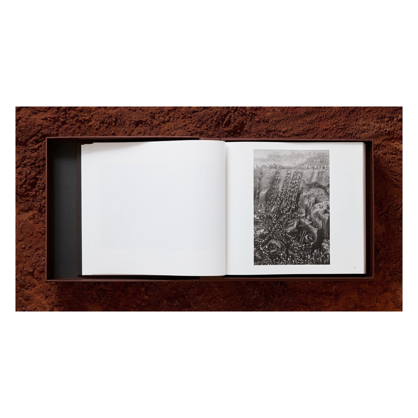 Sebastião Salgado. Gold (English)