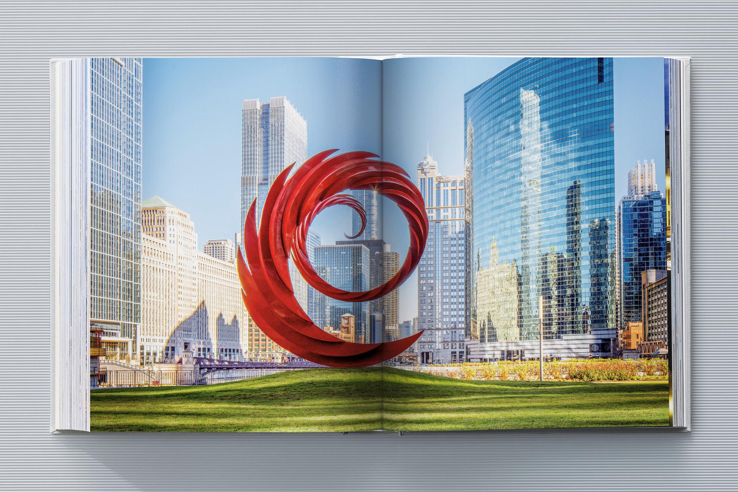 Calatrava. Complete Works 1979–Today. Art Edition 'Transfigured Tree. Messenger of Light', 2023 (German, French, English)