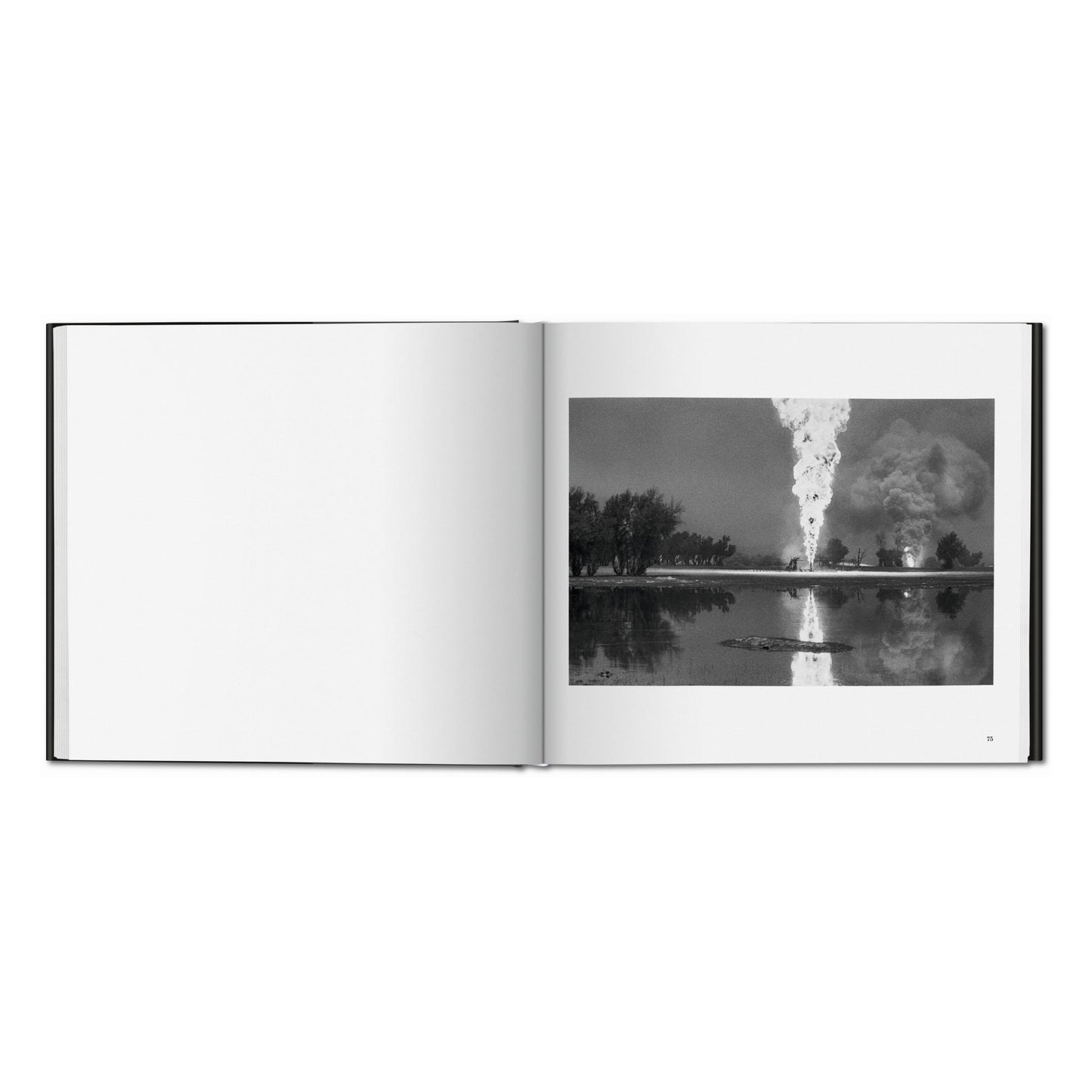 Sebastião Salgado. Kuwait. A Desert on Fire (Spanish, Italian, Portuguese)