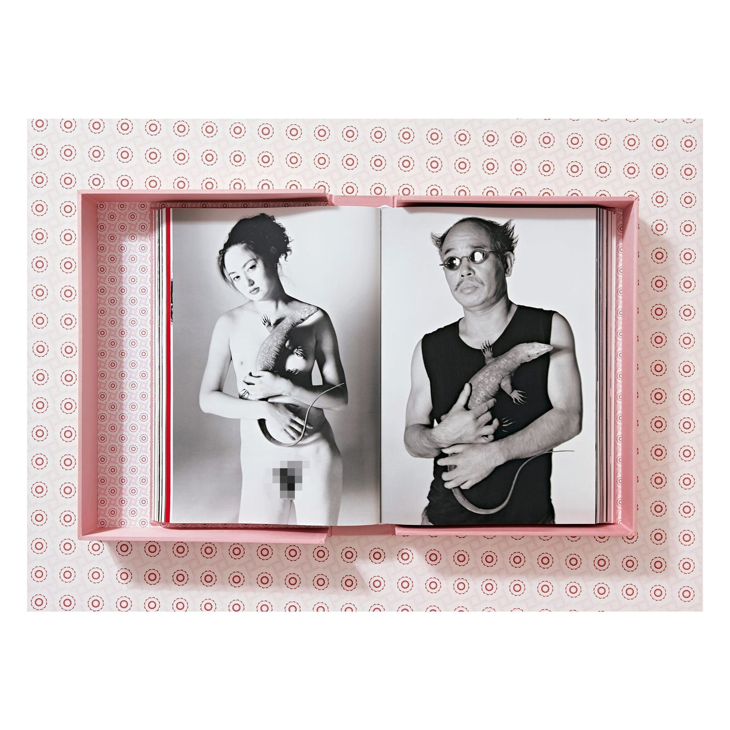 Araki (German, French, English)