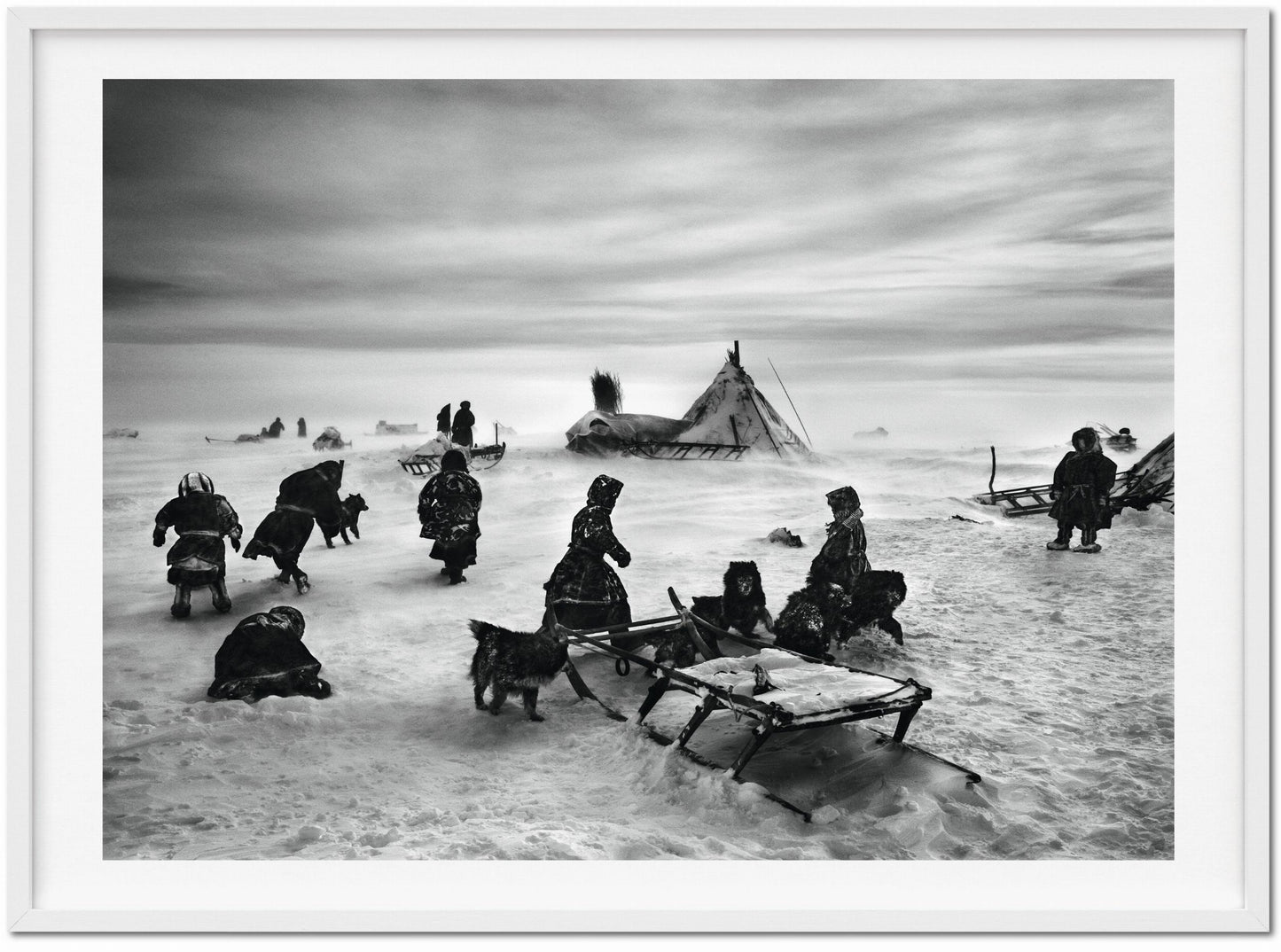 Sebastião Salgado. GENESIS, Art Edition No. 101–200 ‘North of the Ob River, Yamal Peninsula, Siberia, Russia’ (English) (AP)