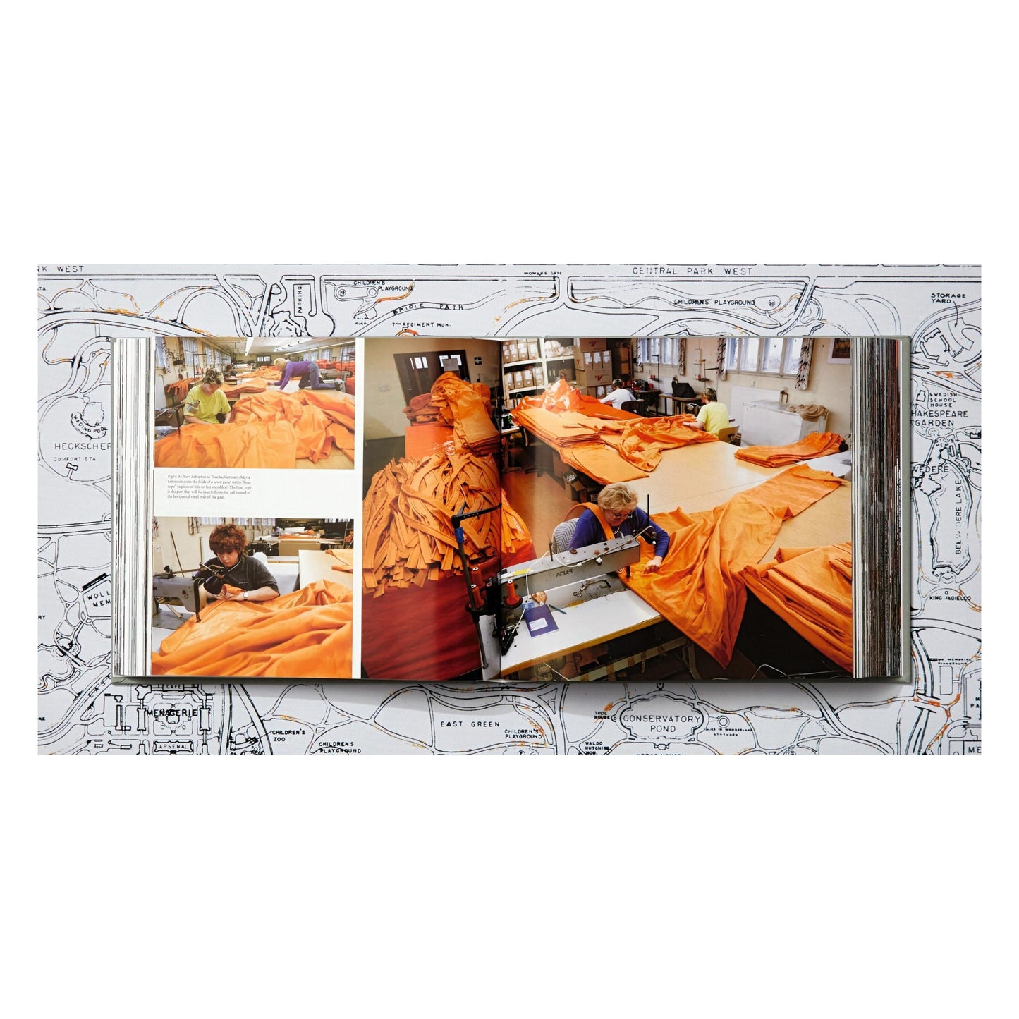 Christo and Jeanne-Claude. The Gates (English)