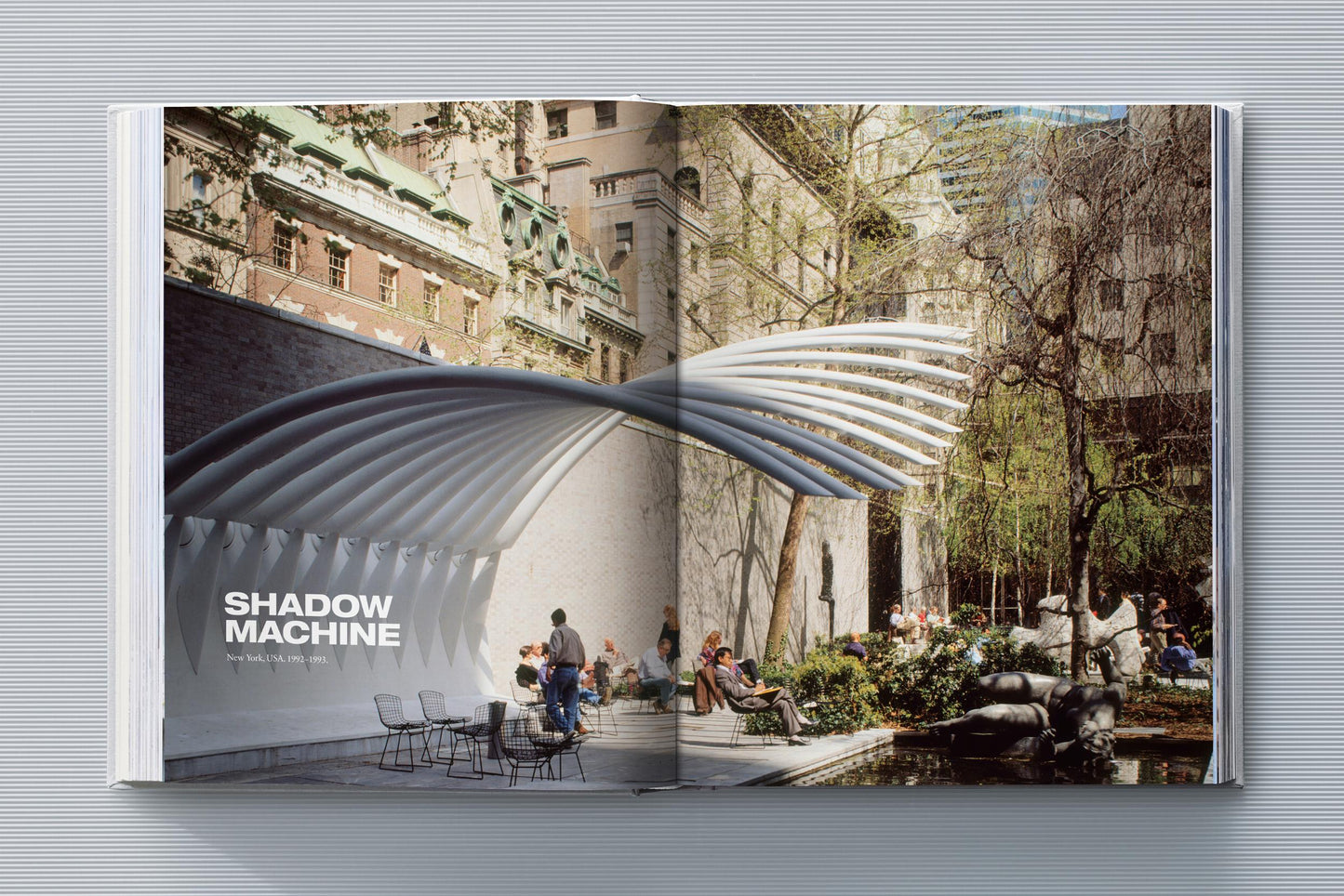 Calatrava. Complete Works 1979–Today. Art Edition 'Transfigured Tree. Messenger of Light', 2023 (German, French, English)