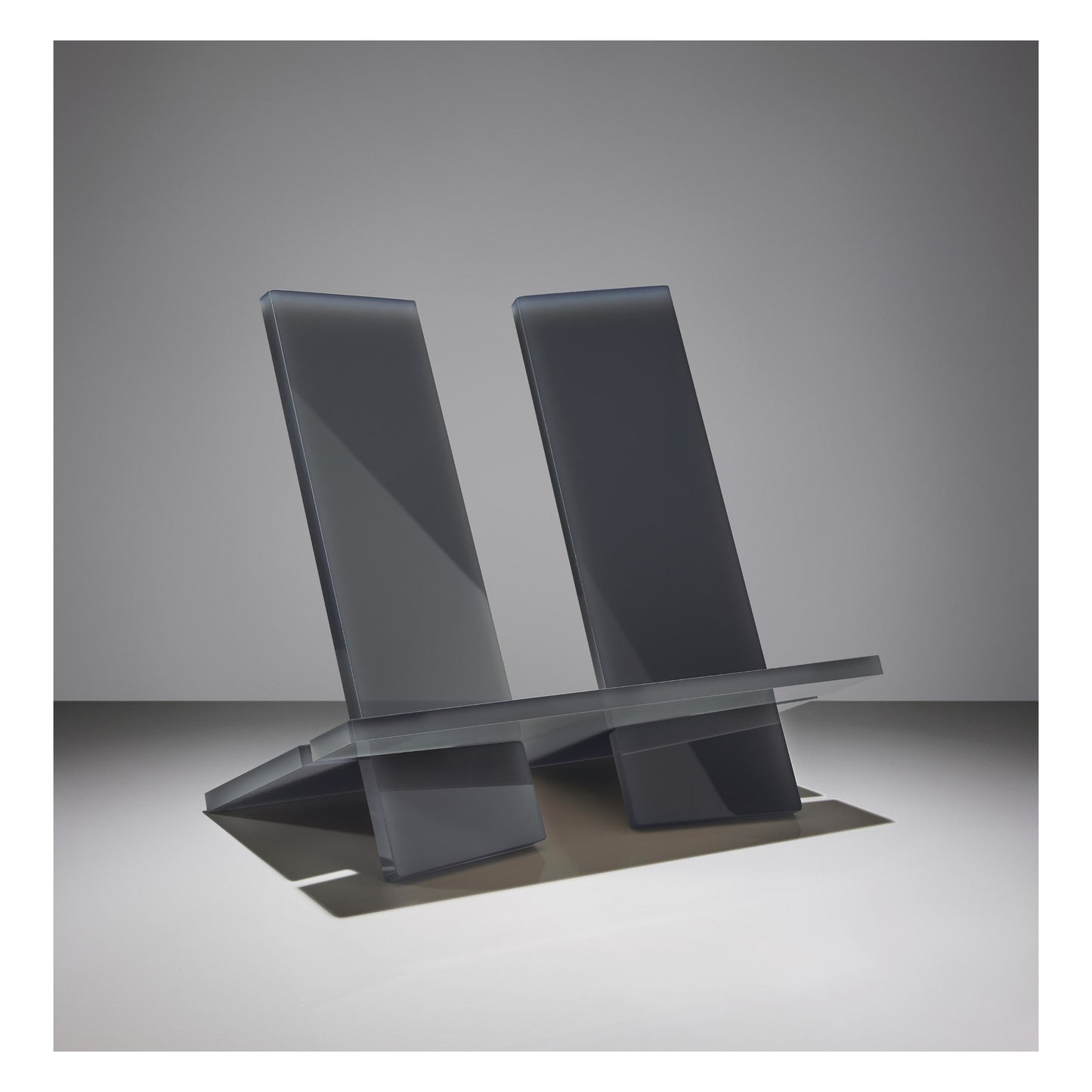 Bookstand. Extra-Large. Urban Grey