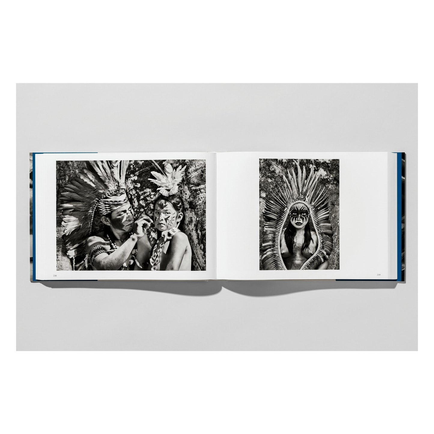 Sebastião Salgado. Amazônia (Italian)