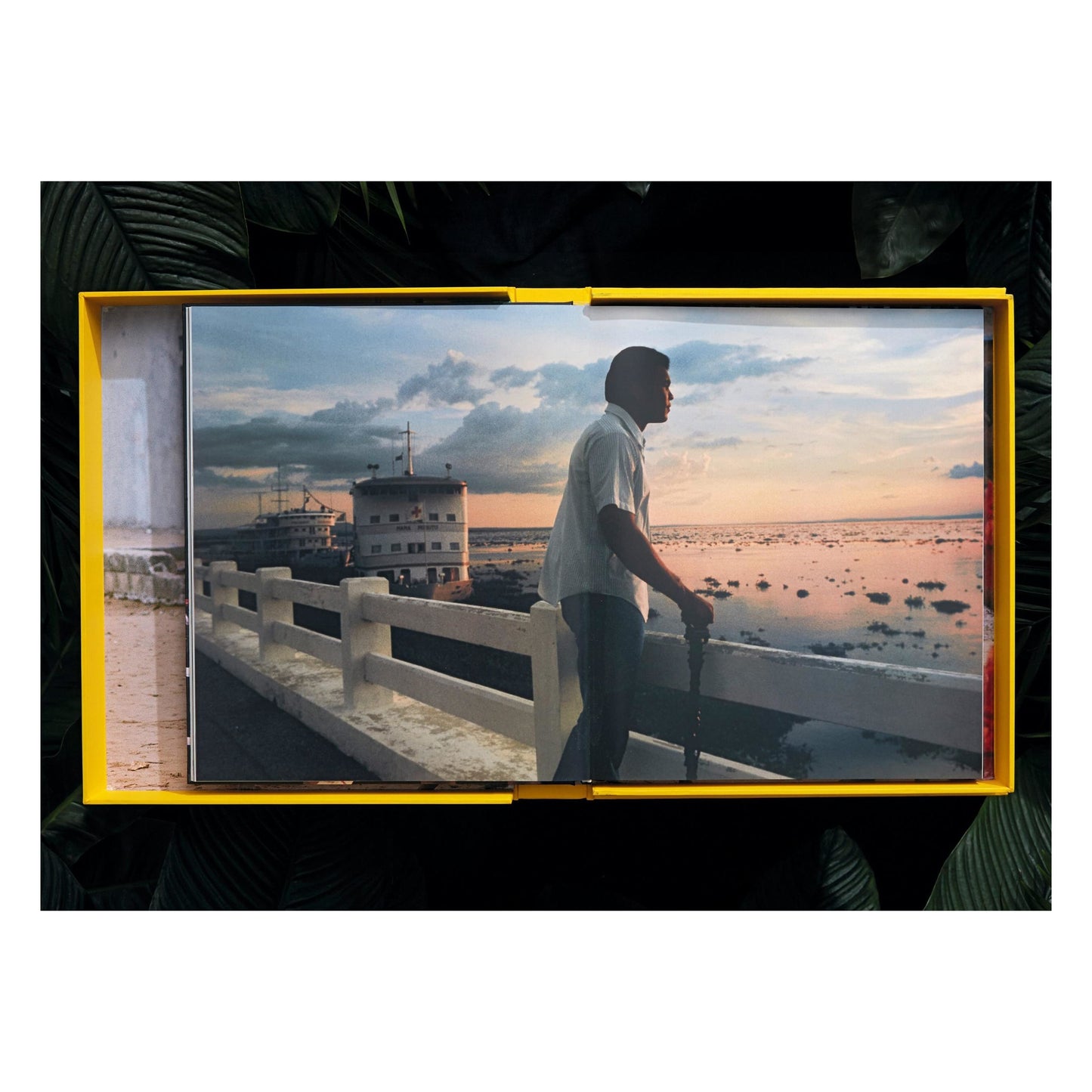Norman Mailer. N.Leifer. H.Bingham. The Fight, Art Edition No. 1–125, Neil Leifer ‘Ali vs. Foreman – Ali Glaring at Foreman’ (English) (AP)