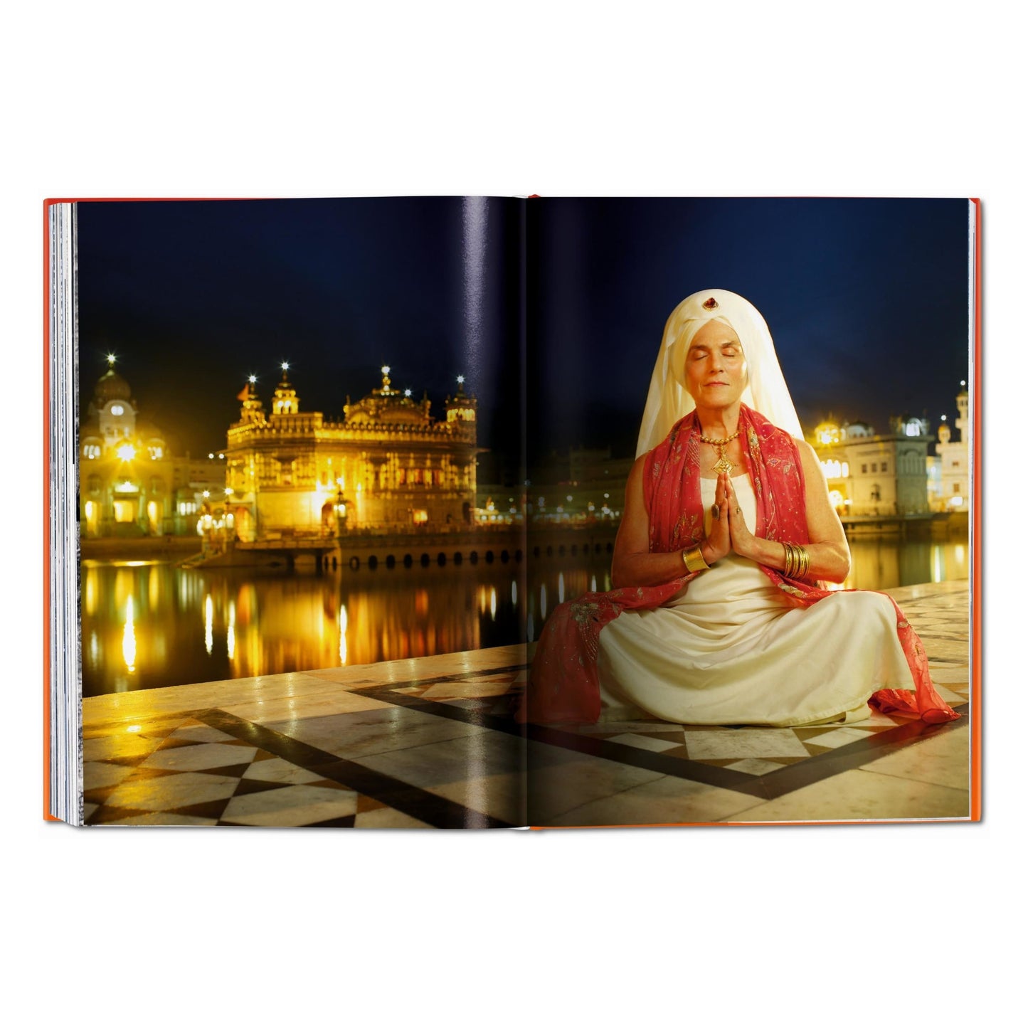 Michael O'Neill. Sullo Yoga: L'architettura della pace (Italian)