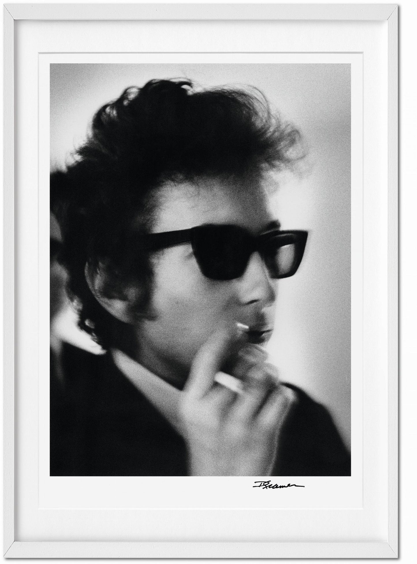 Daniel Kramer. Bob Dylan, Art Edition No. 1–100 ‘Bob Dylan with Dark Glasses, NYC’ (German, French, English) (AP)