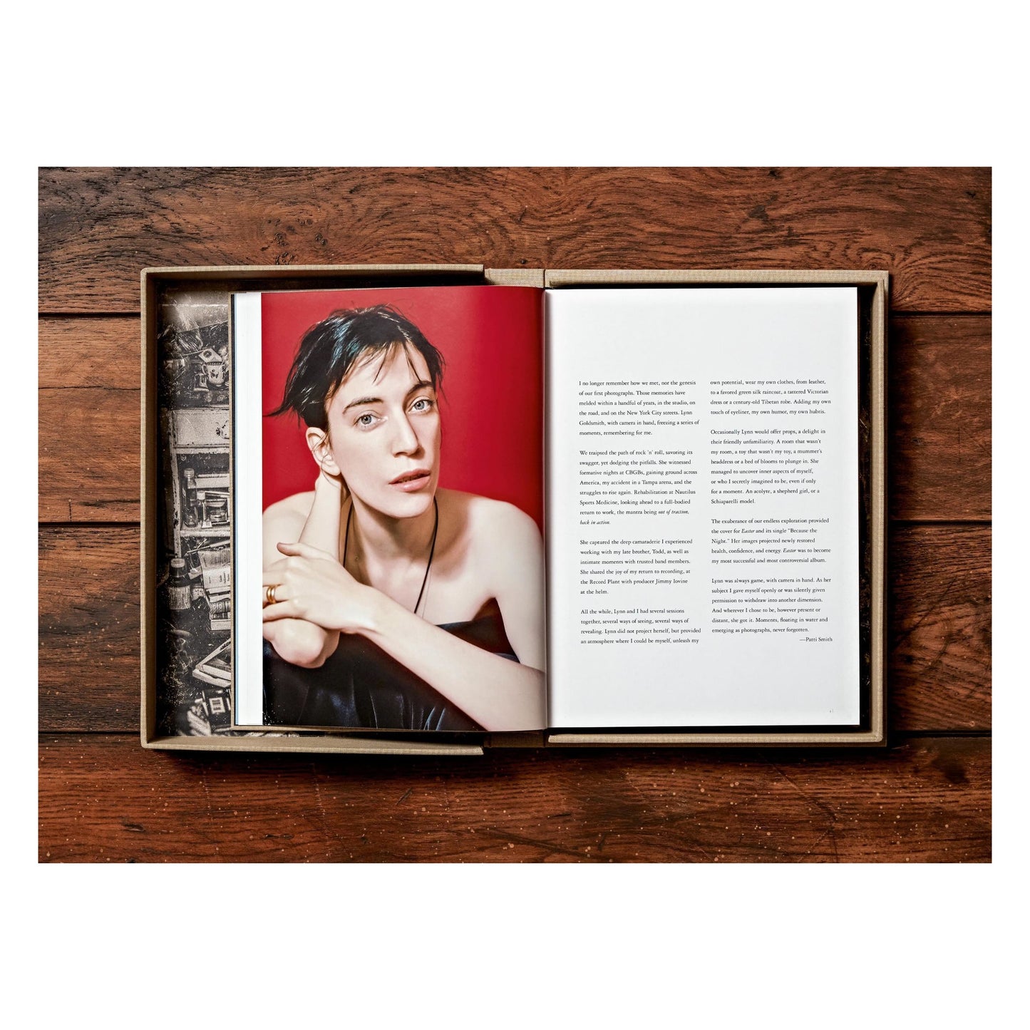 Lynn Goldsmith. Patti Smith. Before Easter After. Art Edition No. 101–200, ‘NYC, 1976’ (English) (AP)