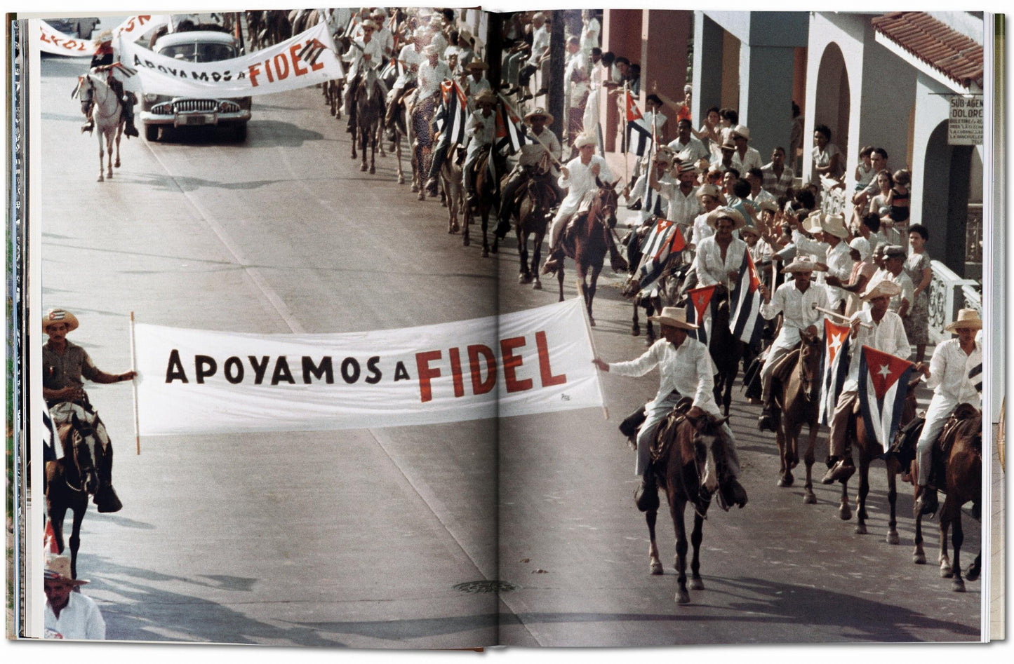 Lee Lockwood. La Cuba de Fidel. La mirada de un reportero estadounidense en la isla. 1959–1969 (Spanish)