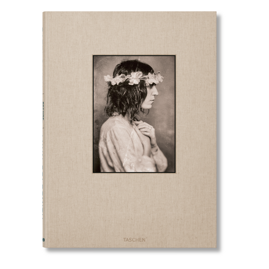 Lynn Goldsmith. Patti Smith. Before Easter After (English)