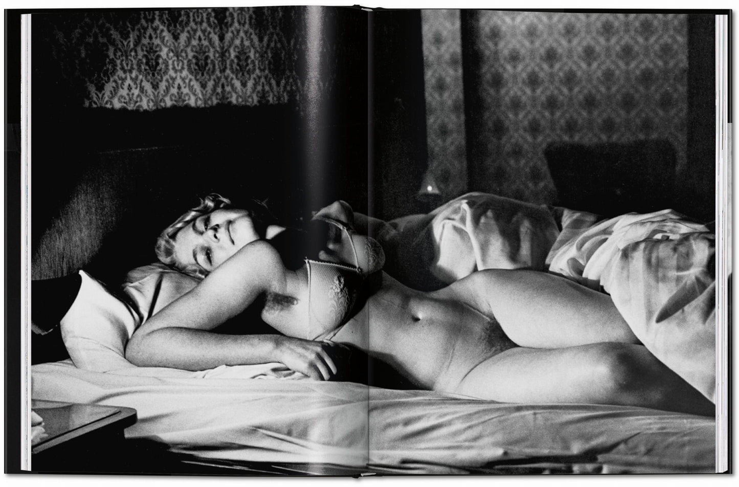 Helmut Newton. Berlin, Berlin (German, French, English)