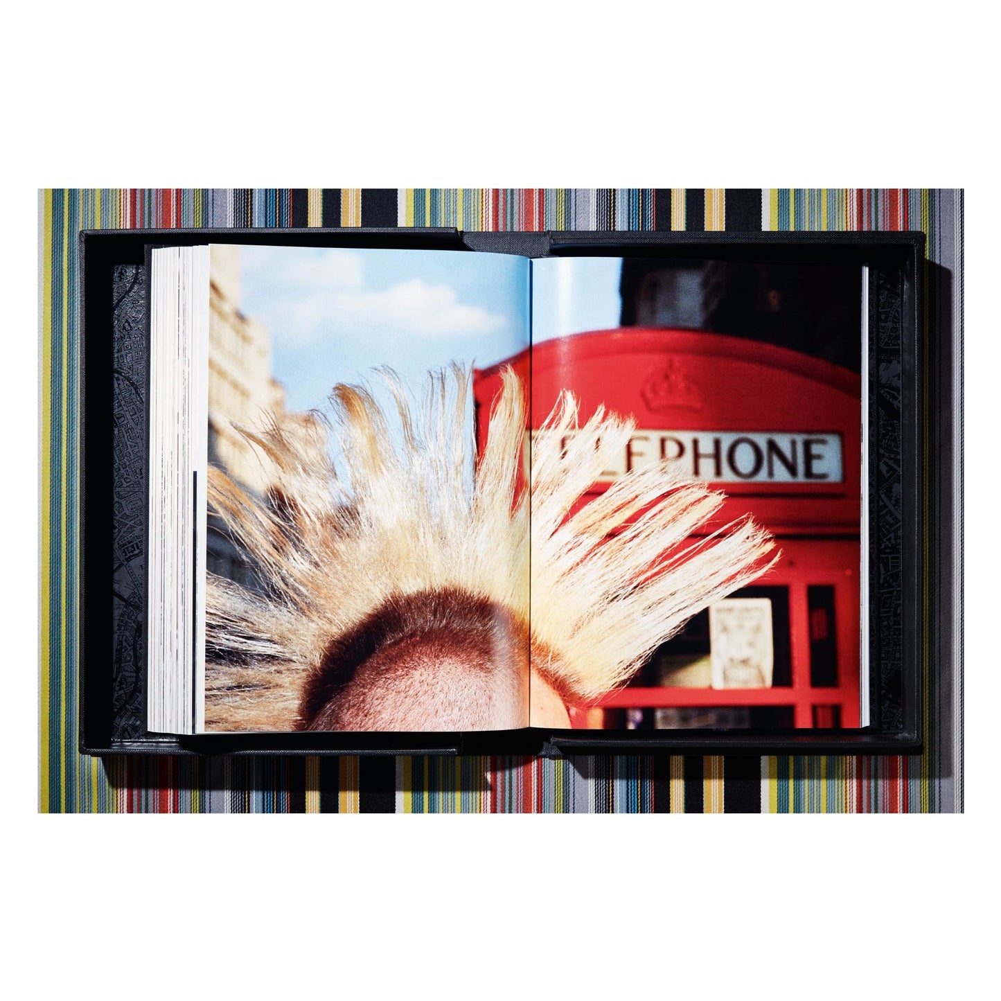 London. Portrait of a City, Paul Smith Edition No. 1–500 ‘Piccadilly Circus’ (German, French, English) (SA)