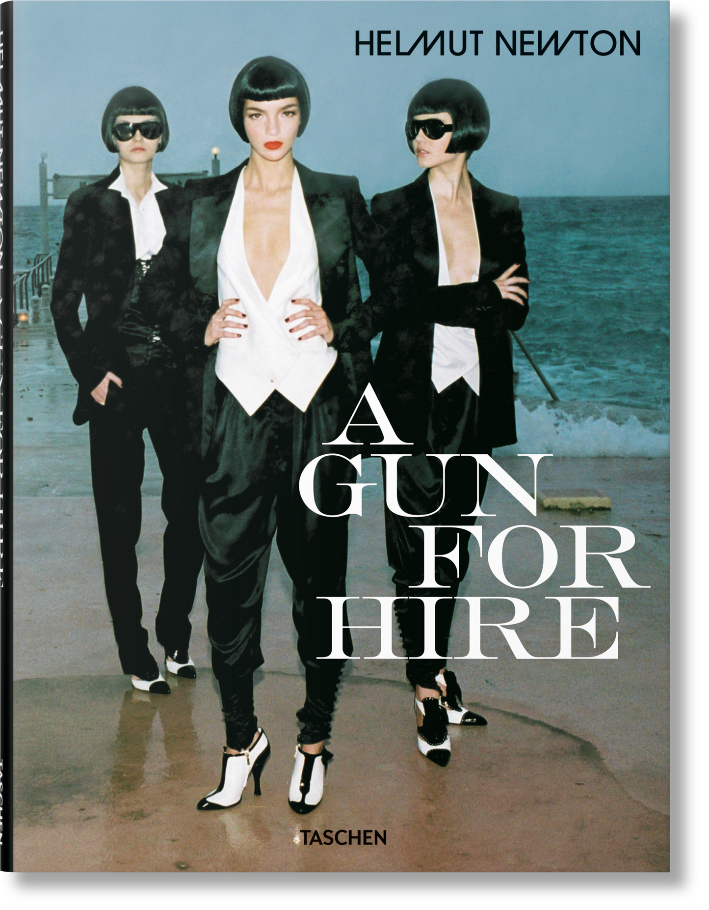 Helmut Newton. A Gun for Hire (German, French, English)