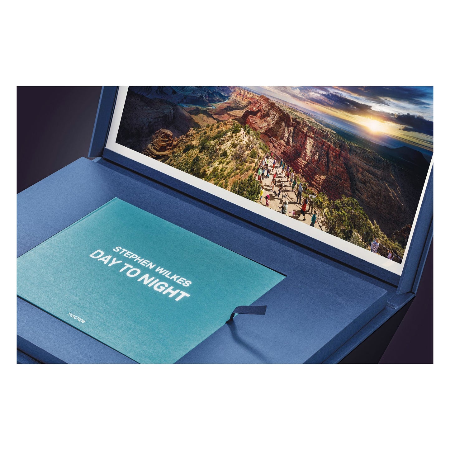 Stephen Wilkes. Day to Night. Art Edition No. 101–200 ‘Grand Canyon, Arizona, 2015’ (German, French, English)