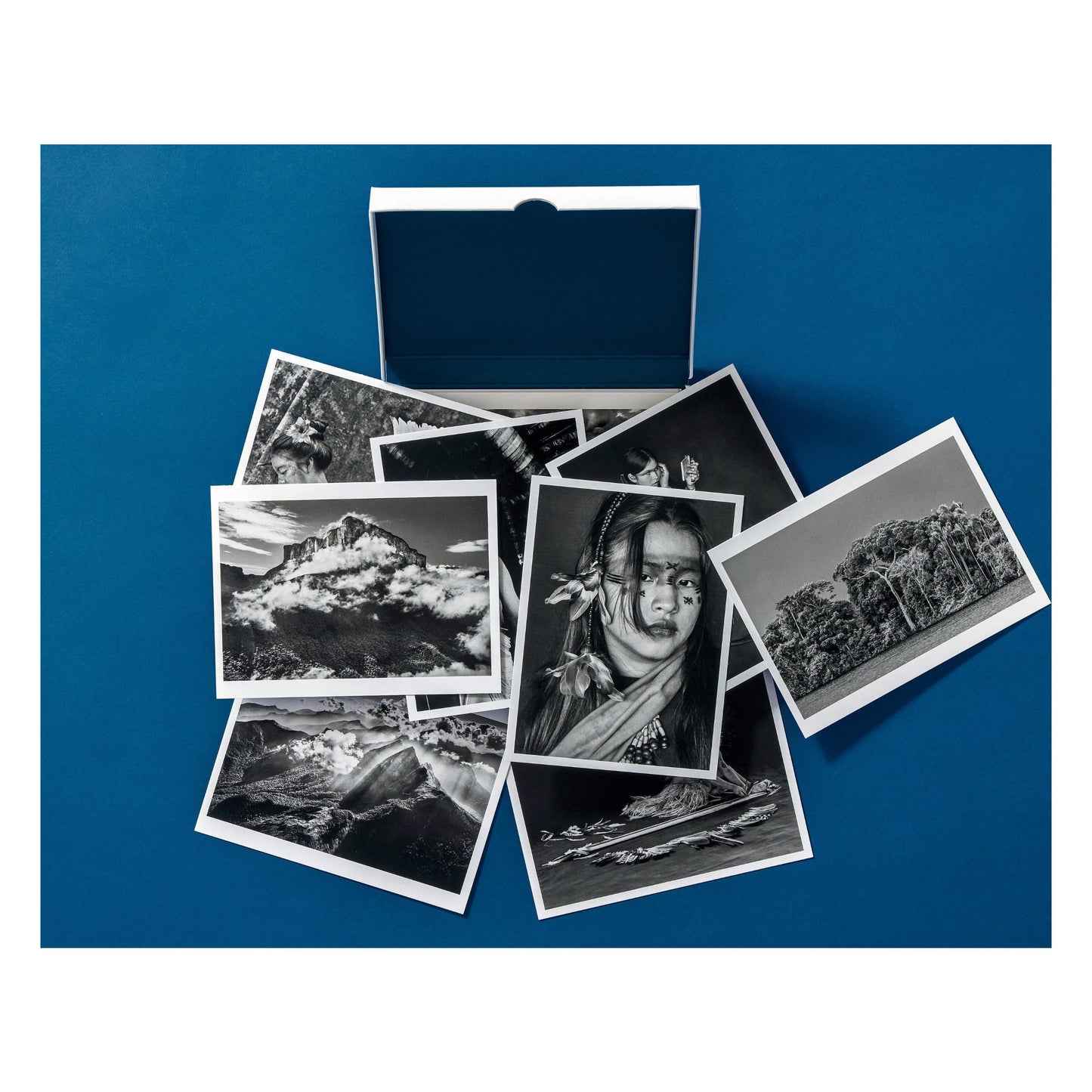Sebastião Salgado. Amazônia. Postcard Set (German, Spanish, French, English)