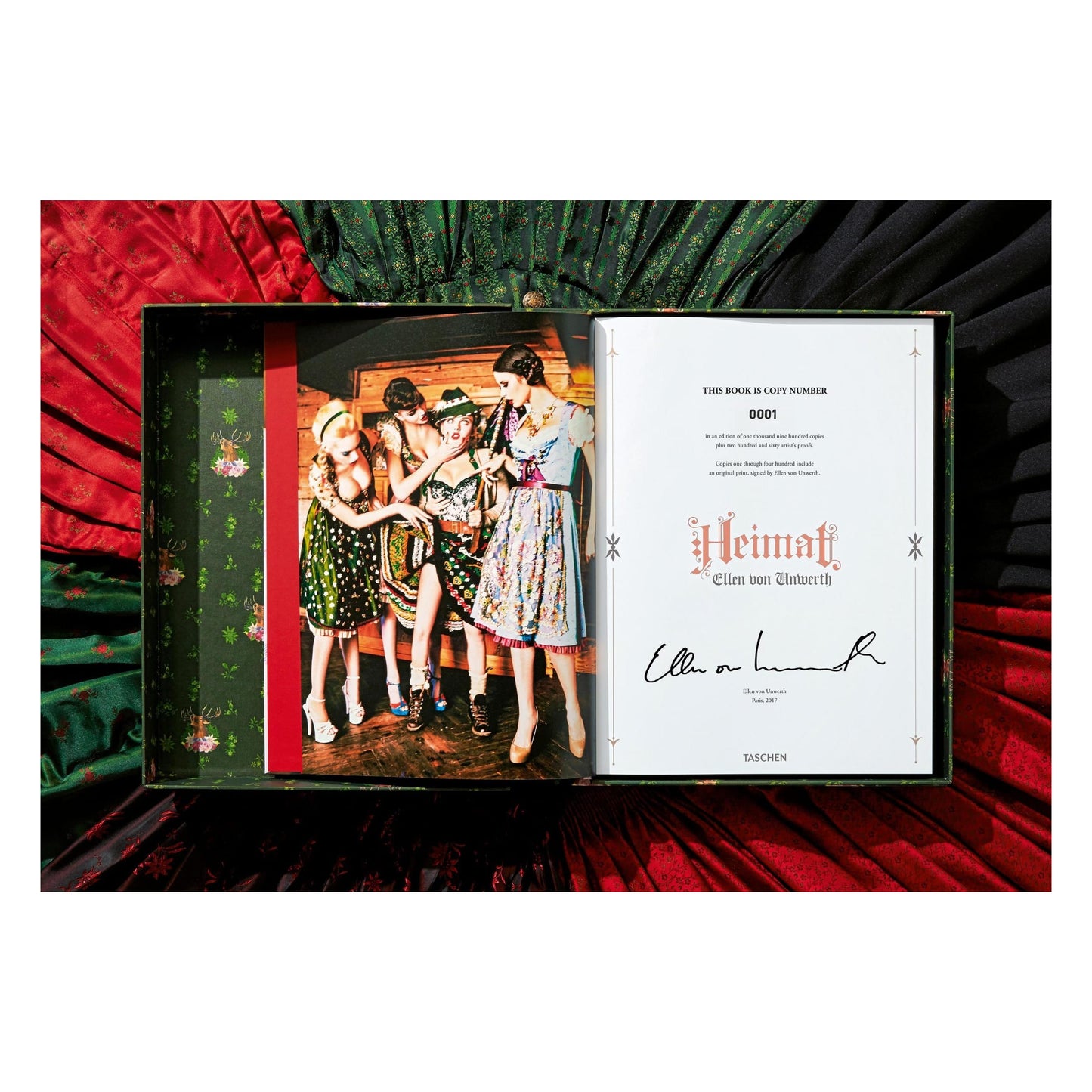 Ellen von Unwerth. Heimat, Art Edition No. 201–300 ‘Spy Device’ (German, French, English) (AP)