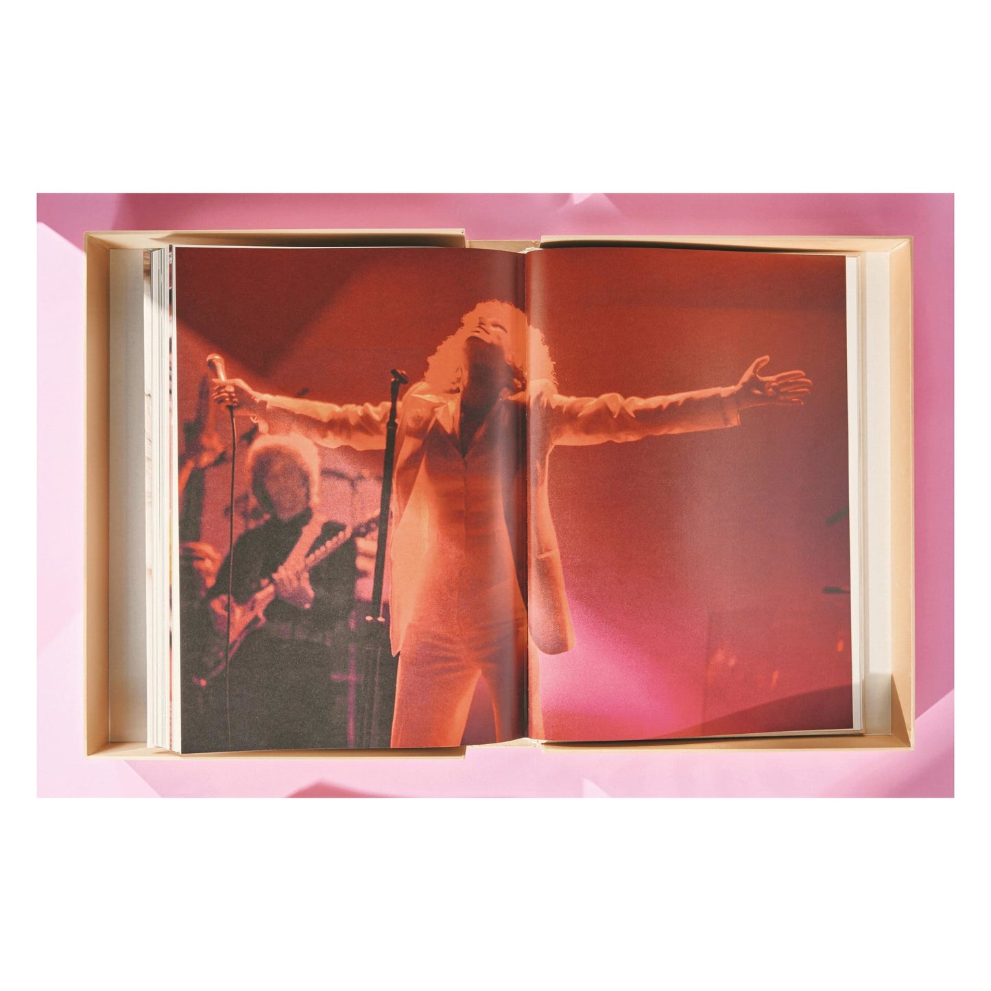 Barbra Streisand, Art Edition No. 1–100, Steve Schapiro ‘Barbra for Harper’s Bazaar’ (German, French, English) (SA)