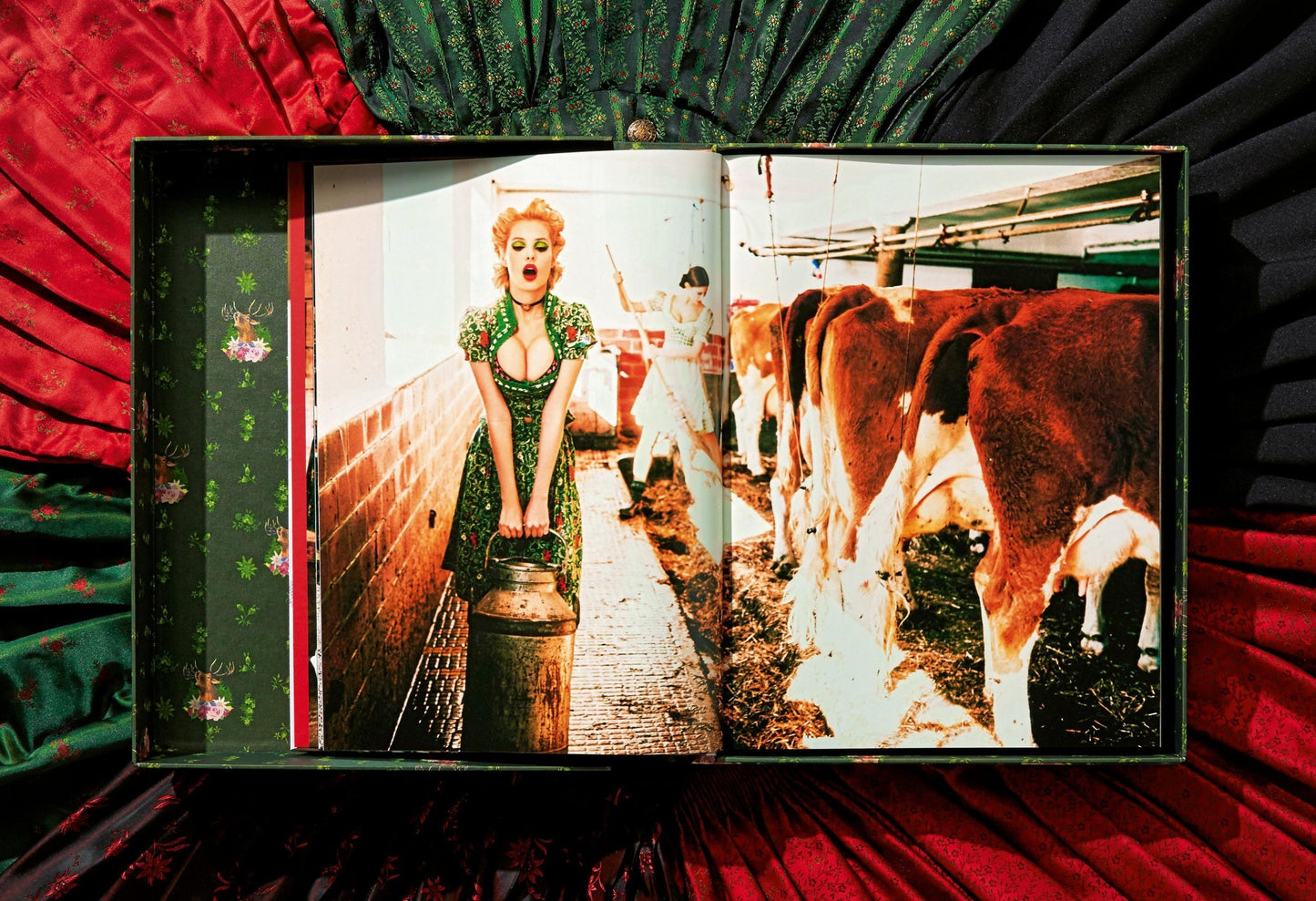 Ellen von Unwerth. Heimat. Art Edition No. 1–100 ‘Tête-à-tête’ (German, French, English)