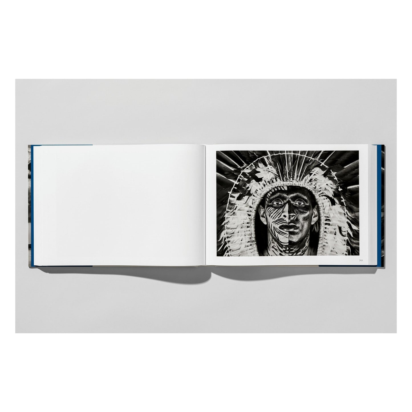 Sebastião Salgado. Amazônia (Spanish)
