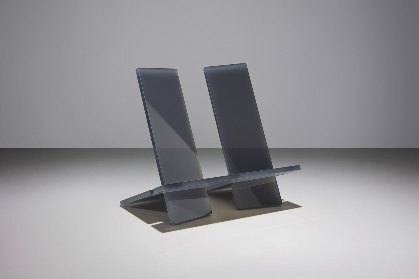 Bookstand. Medium. Urban Grey