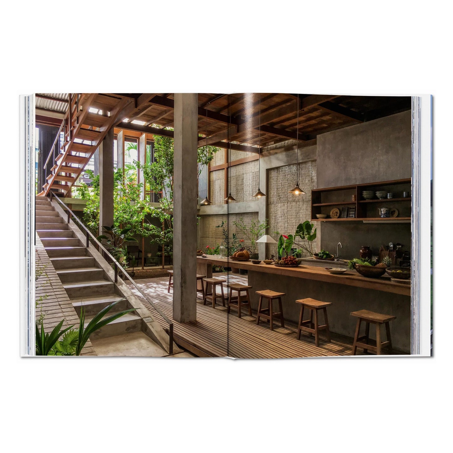 Contemporary Houses. 100 Homes Around the World (Spanish, Italian, Portuguese)