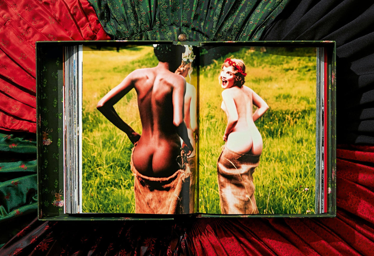 Ellen von Unwerth. Heimat. Art Edition No. 1–100 ‘Tête-à-tête’ (German, French, English)