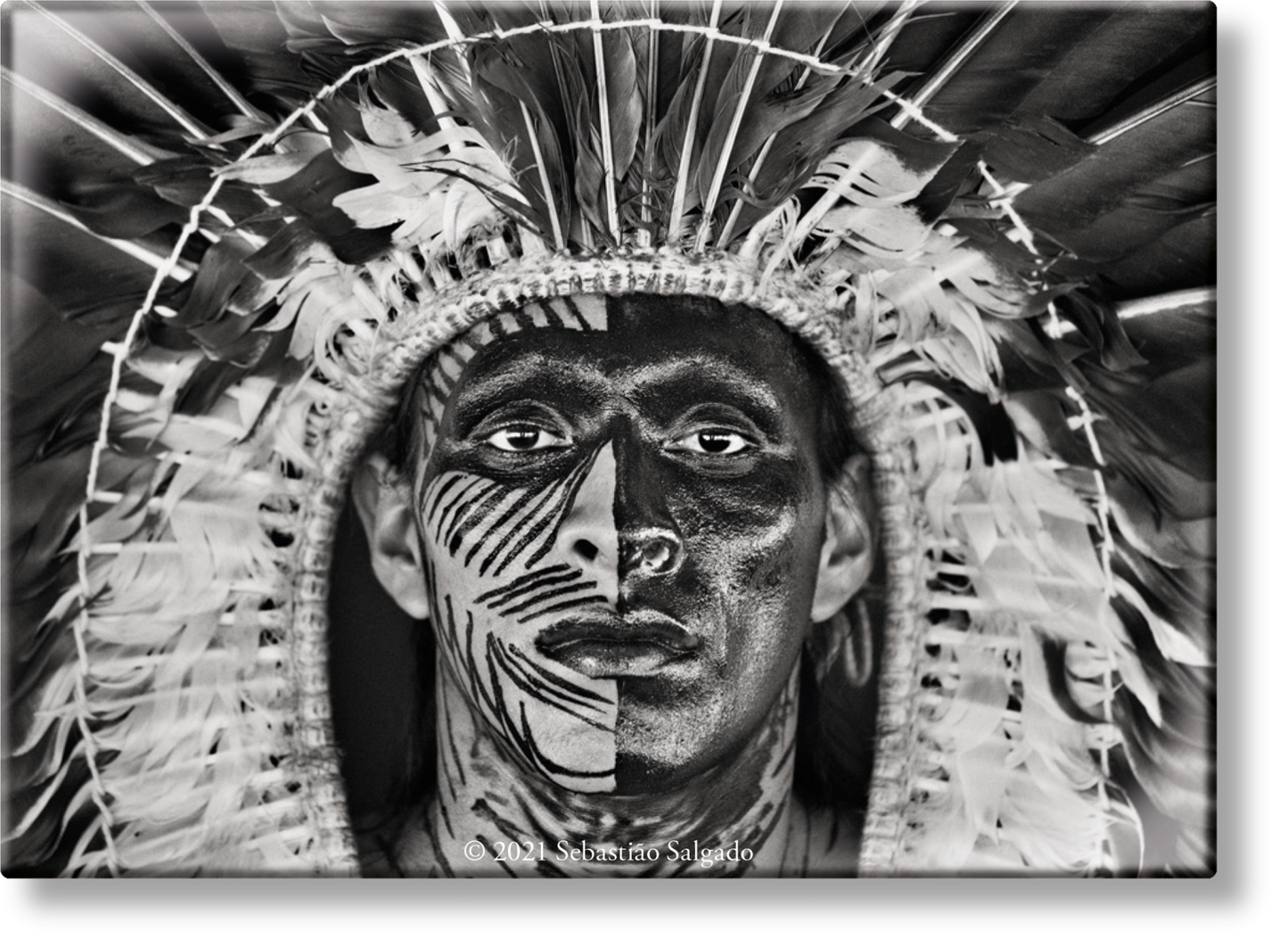 Sebastião Salgado. Amazônia. Magnet ‘Yawanawa Man’