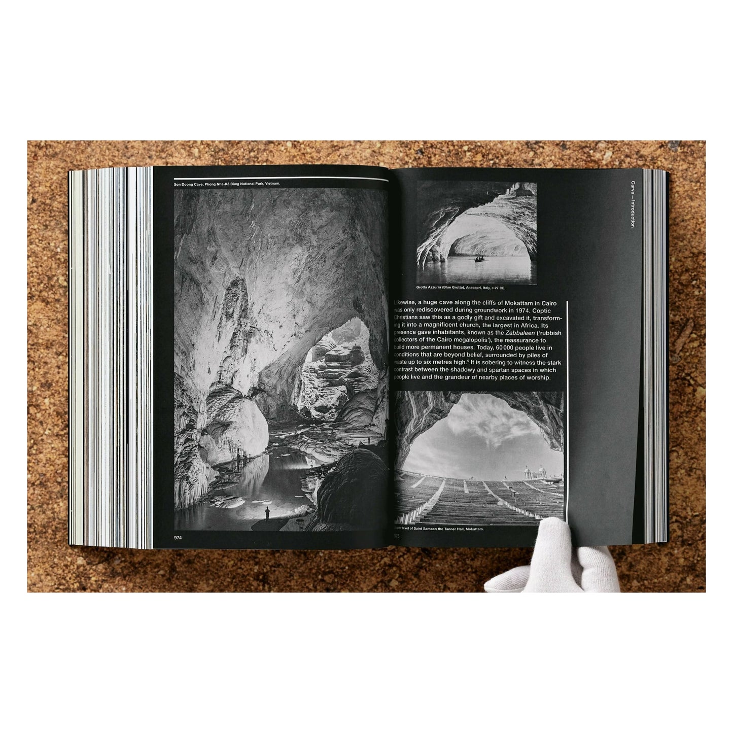 Bjarne Mastenbroek. Dig it! Building Bound to the Ground (English)