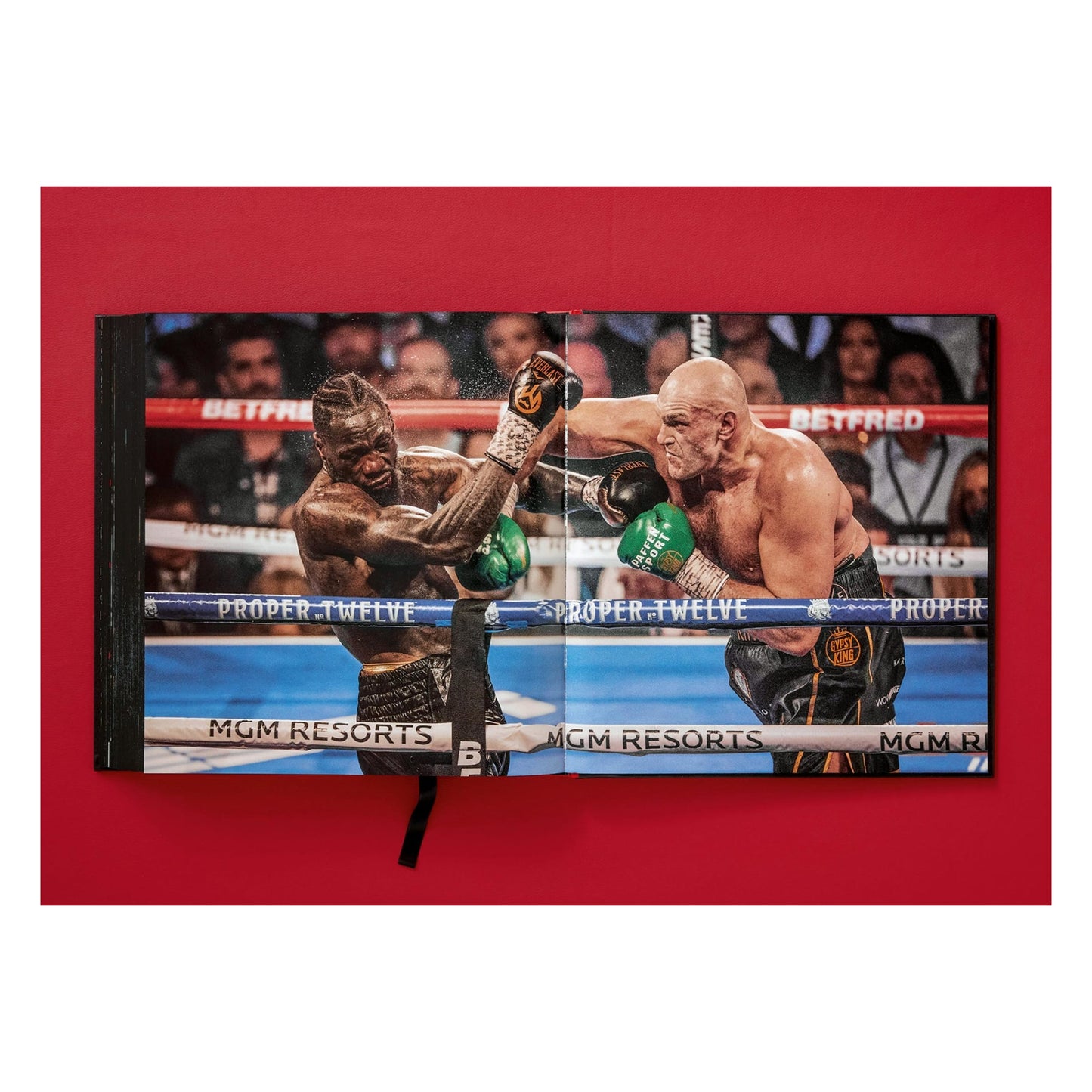 Neil Leifer. Boxing. 60 Years of Fights and Fighters (German, French, English) (SA)