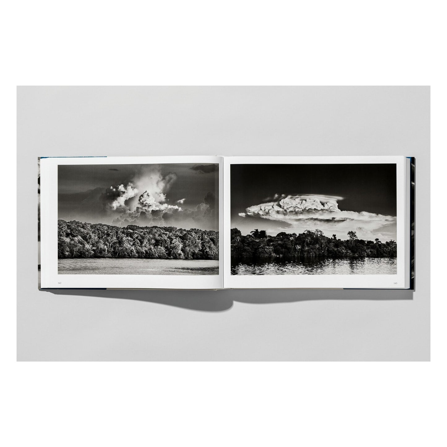 Sebastião Salgado. Amazônia (Spanish)