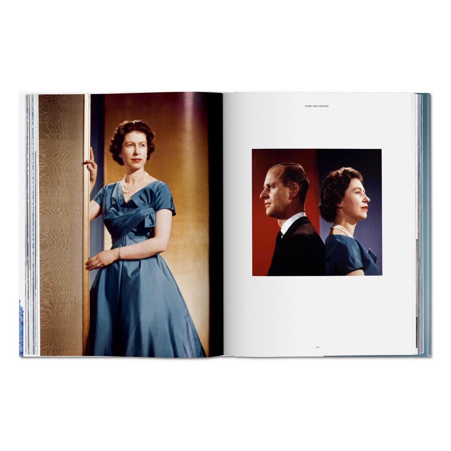 Her Majesty. A Photographic History 1926–2022 (German, French, English)
